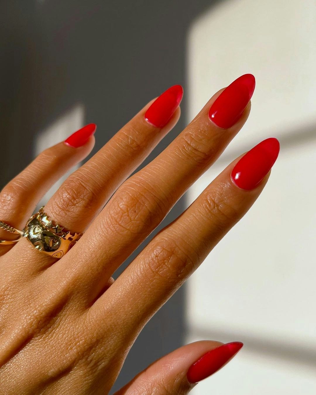 The Ultimate Guide to Rocking Red Nails - 5