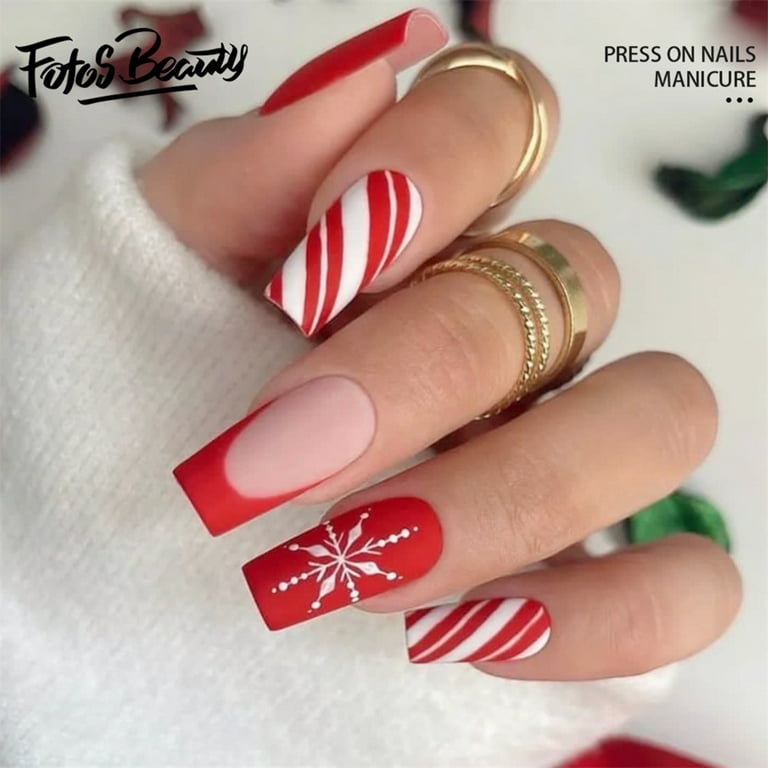 Festive and Stylish: Christmas Nails for the Holiday Season - 1