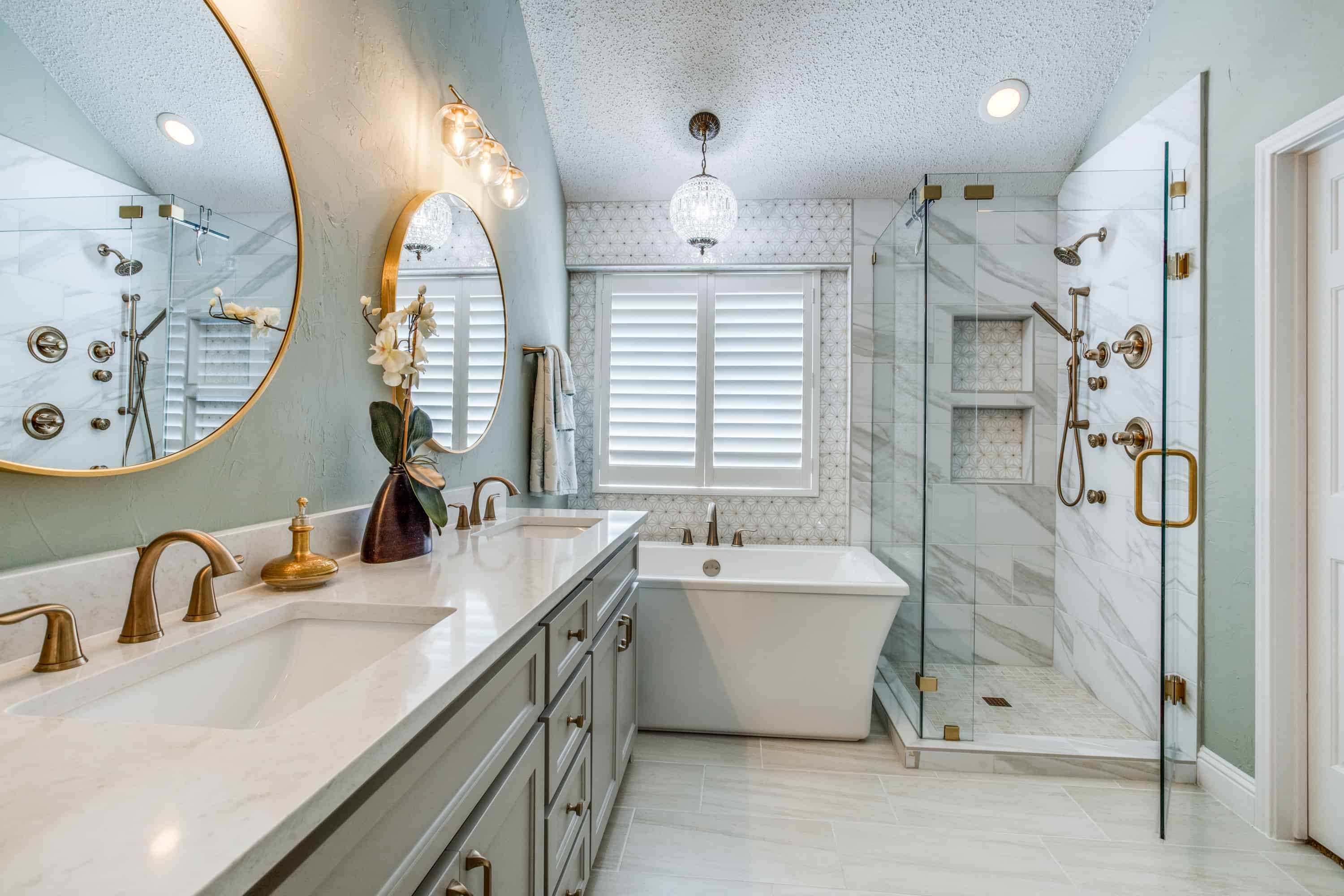 Bathroom Remodel: Creative Ideas for a Modern and Functional Space - 6