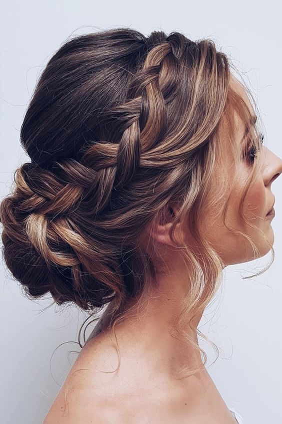 Perfect Wedding Hairstyles for Your Big Day - 5