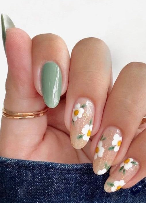 Stunning Spring Nails for a Fresh Look - 7