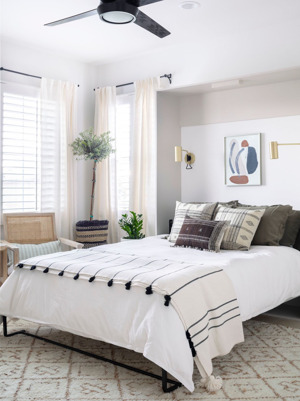 Guest Bedroom Ideas: Creative Ways to Make Your Space Welcoming - 9