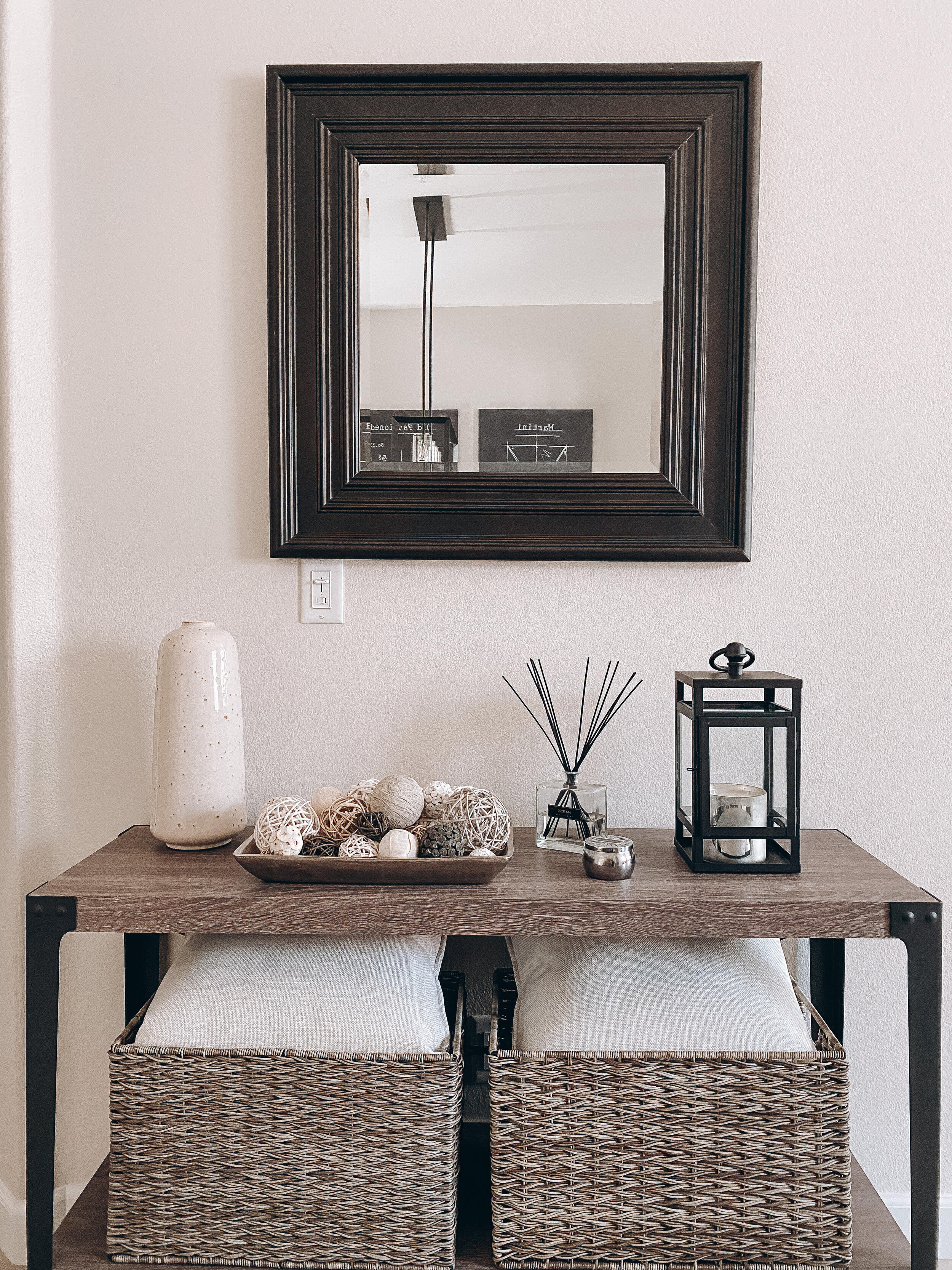 Entryway Table Decor Ideas to Transform Your Space - 2