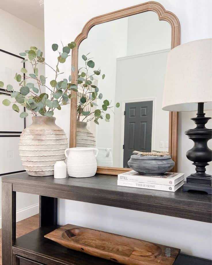 Entryway Table Decor Ideas to Transform Your Space - 3